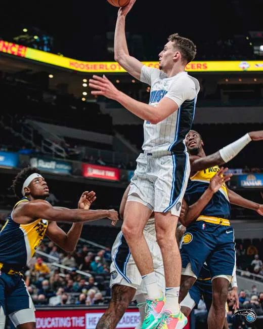 手把球投回 手把球投回