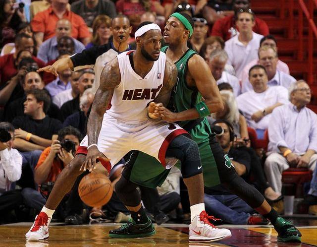 随着赛历推 随着赛历推